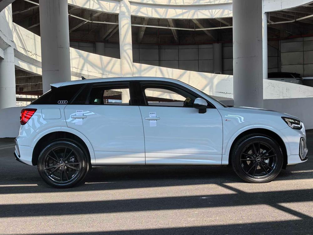 Audi Audi Q2L