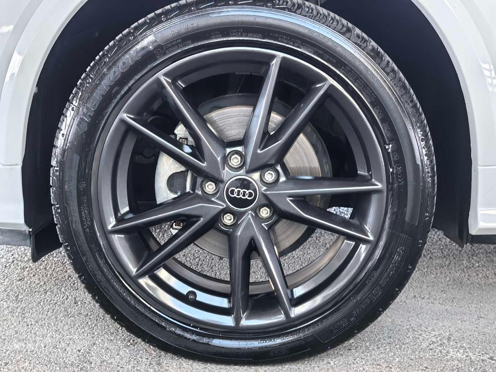 Audi Audi Q2L
