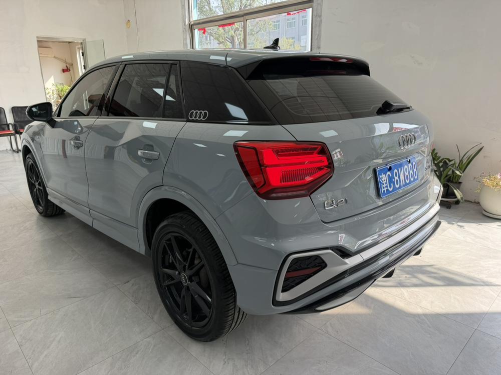 Audi Audi Q2L