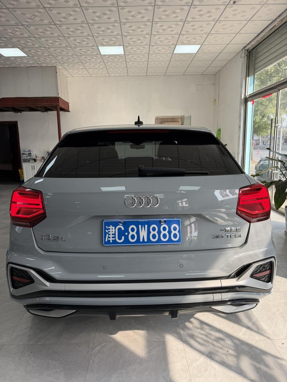 Audi Audi Q2L