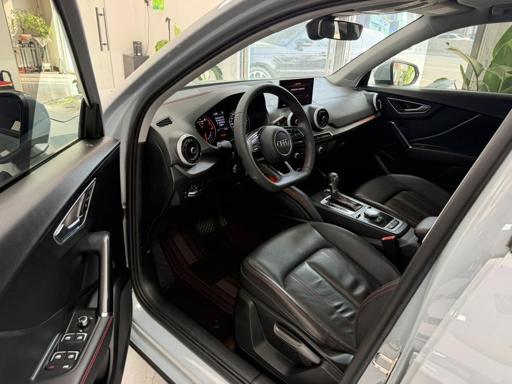 Audi Audi Q2L