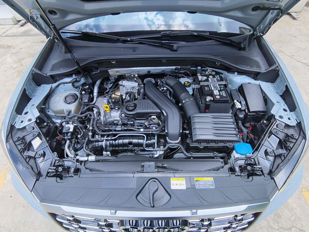 Audi Audi Q2L