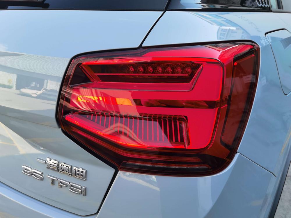 Audi Audi Q2L