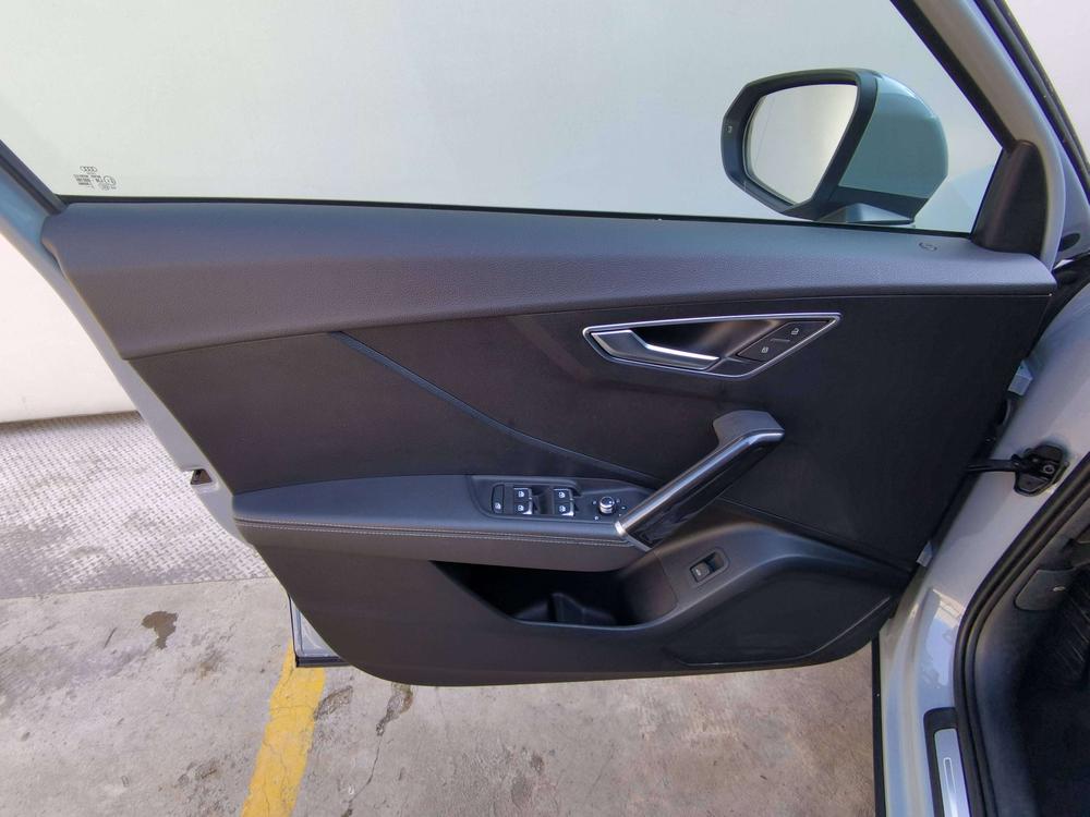 Audi Audi Q2L