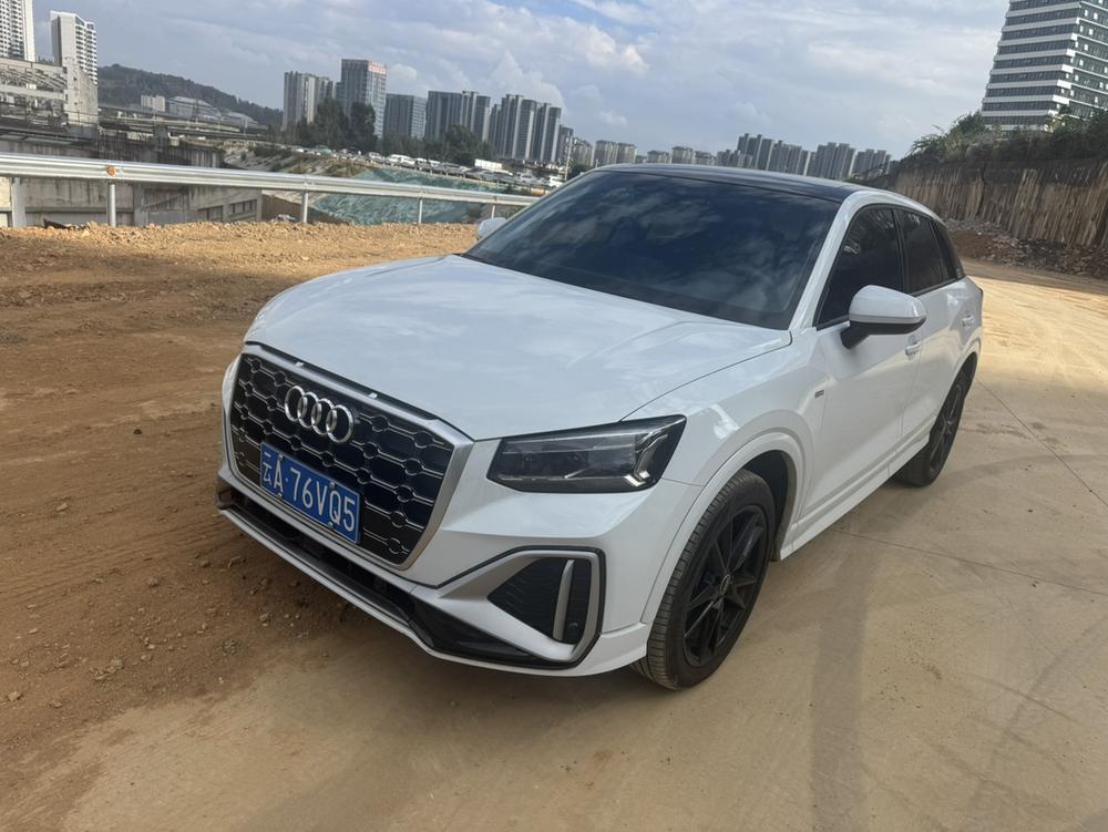 Audi Audi Q2L