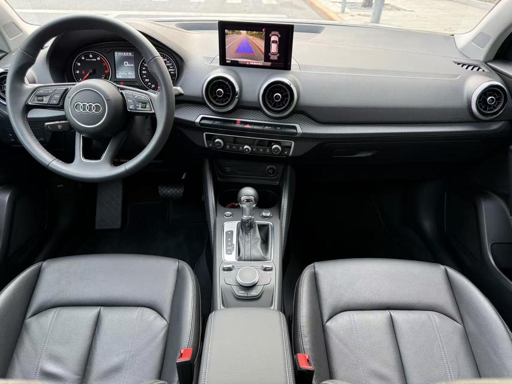 Audi Audi Q2L