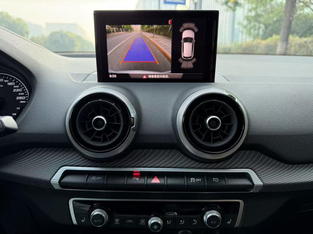 Audi Audi Q2L