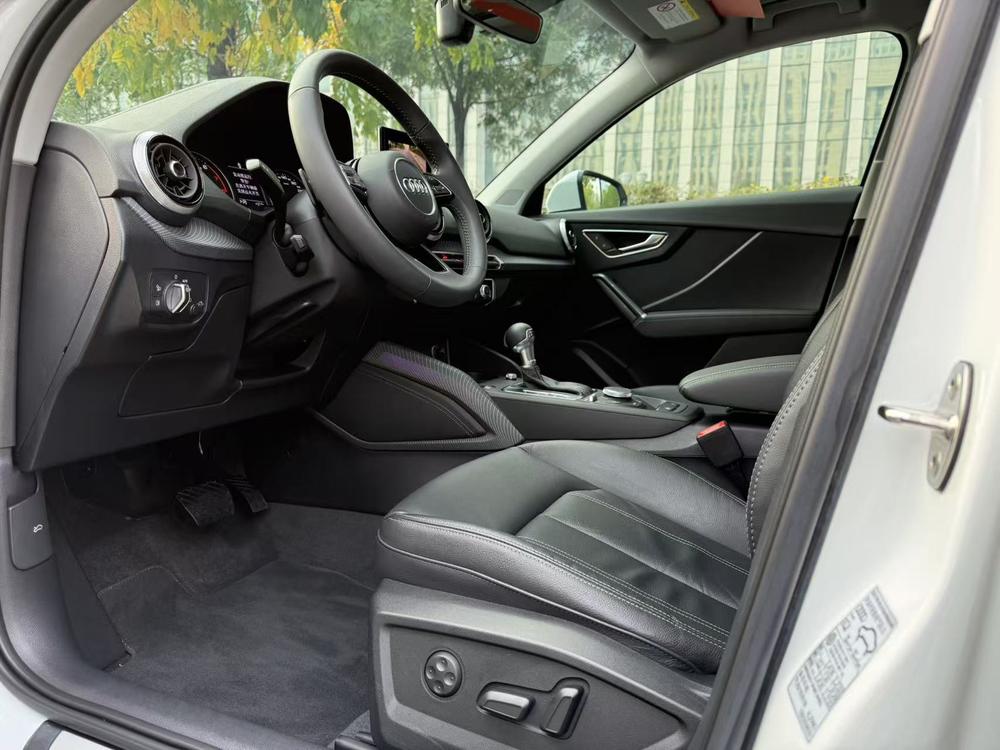 Audi Audi Q2L
