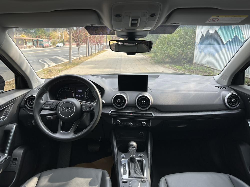 Audi Audi Q2L