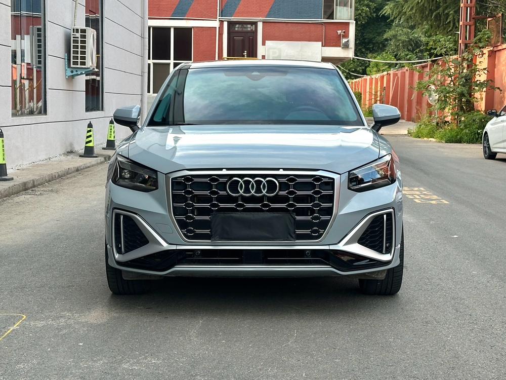 Audi Audi Q2L