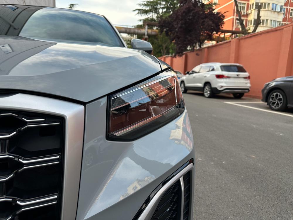 Audi Audi Q2L
