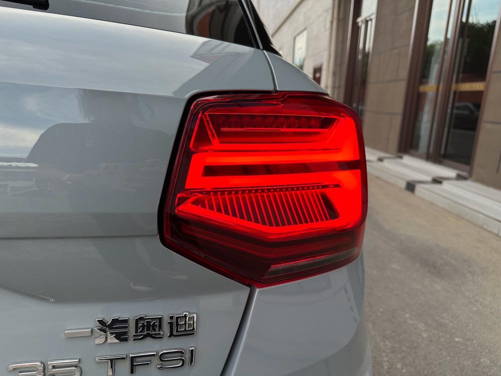 Audi Audi Q2L