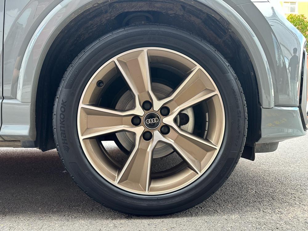 Audi Audi Q2L