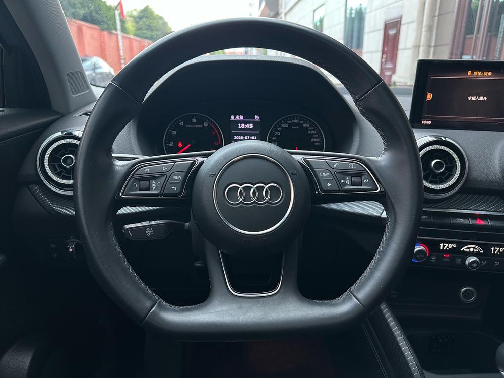 Audi Audi Q2L