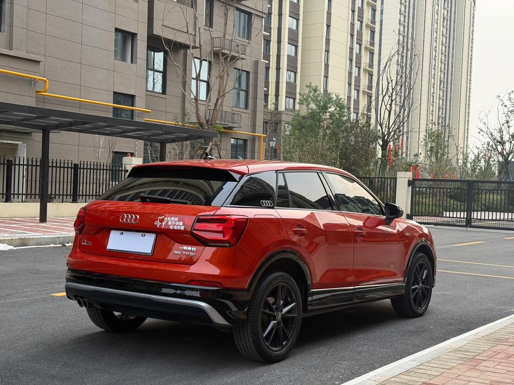 Audi Audi Q2L