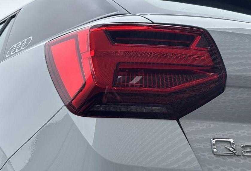 Audi Audi Q2L