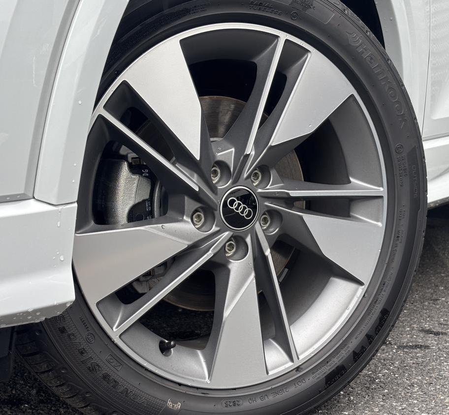 Audi Audi Q2L