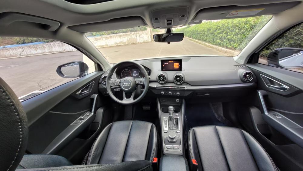Audi Audi Q2L