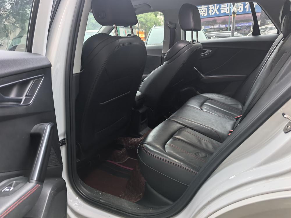 Audi Audi Q2L