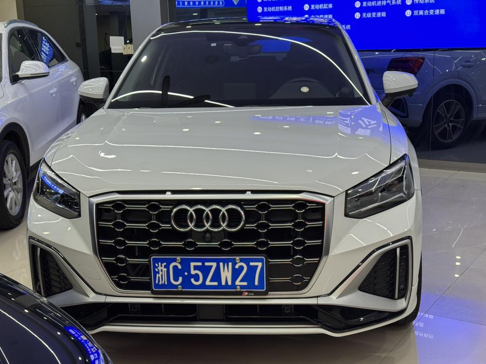 Audi Audi Q2L