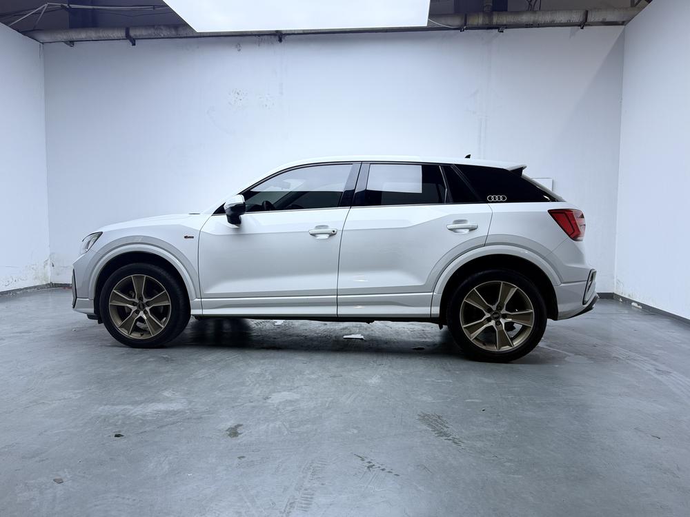Audi Audi Q2L