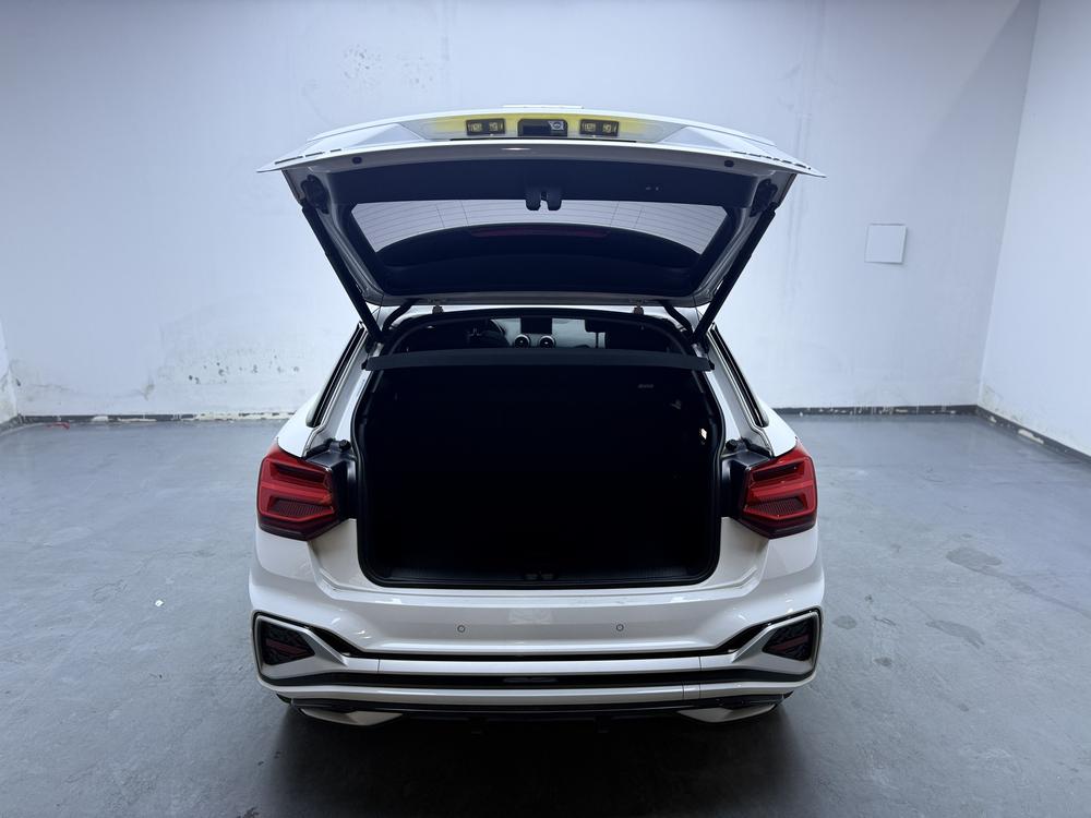 Audi Audi Q2L