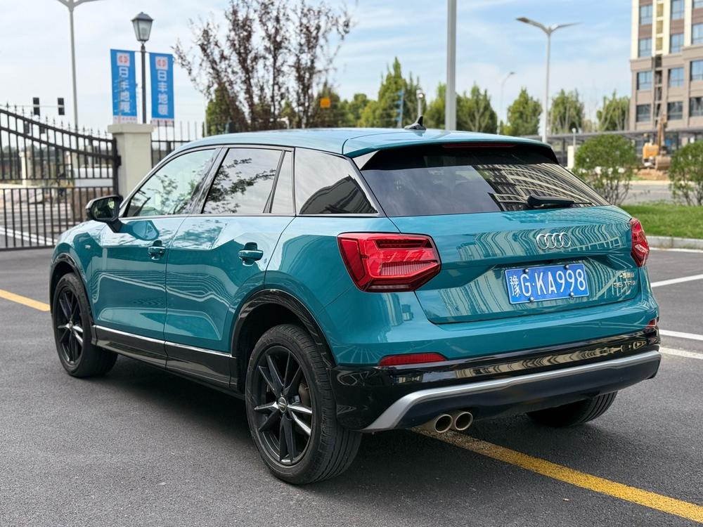Audi Audi Q2L