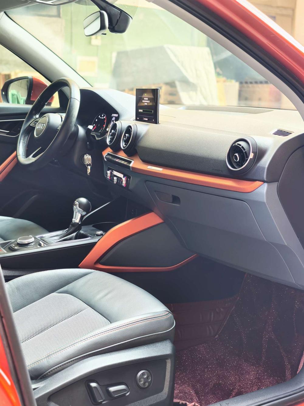 Audi Audi Q2L