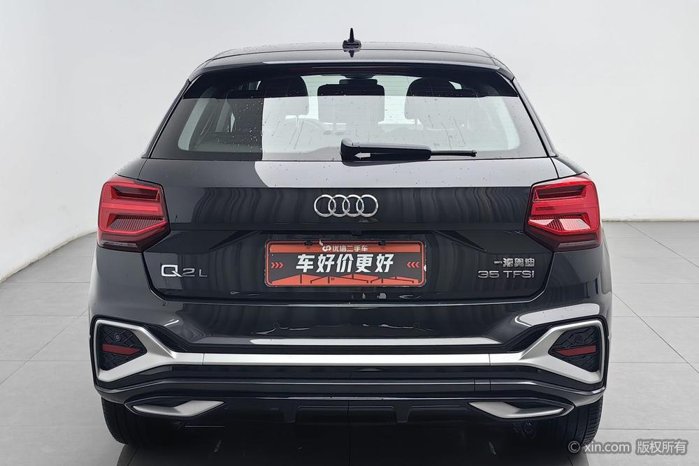 Audi Audi Q2L