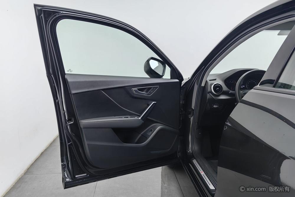 Audi Audi Q2L