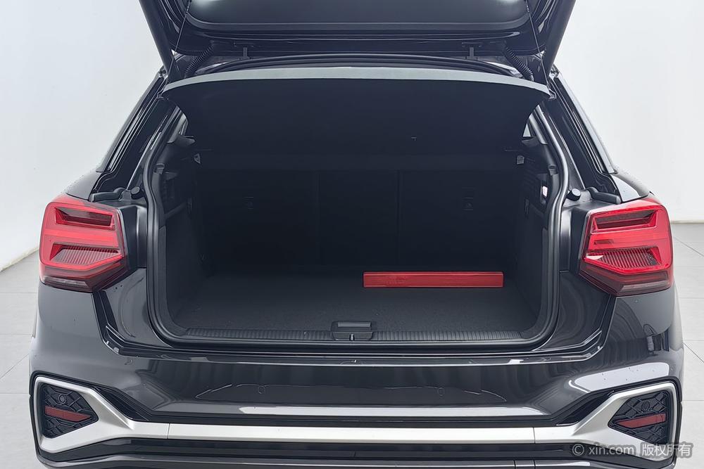 Audi Audi Q2L