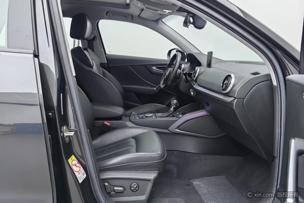 Audi Audi Q2L