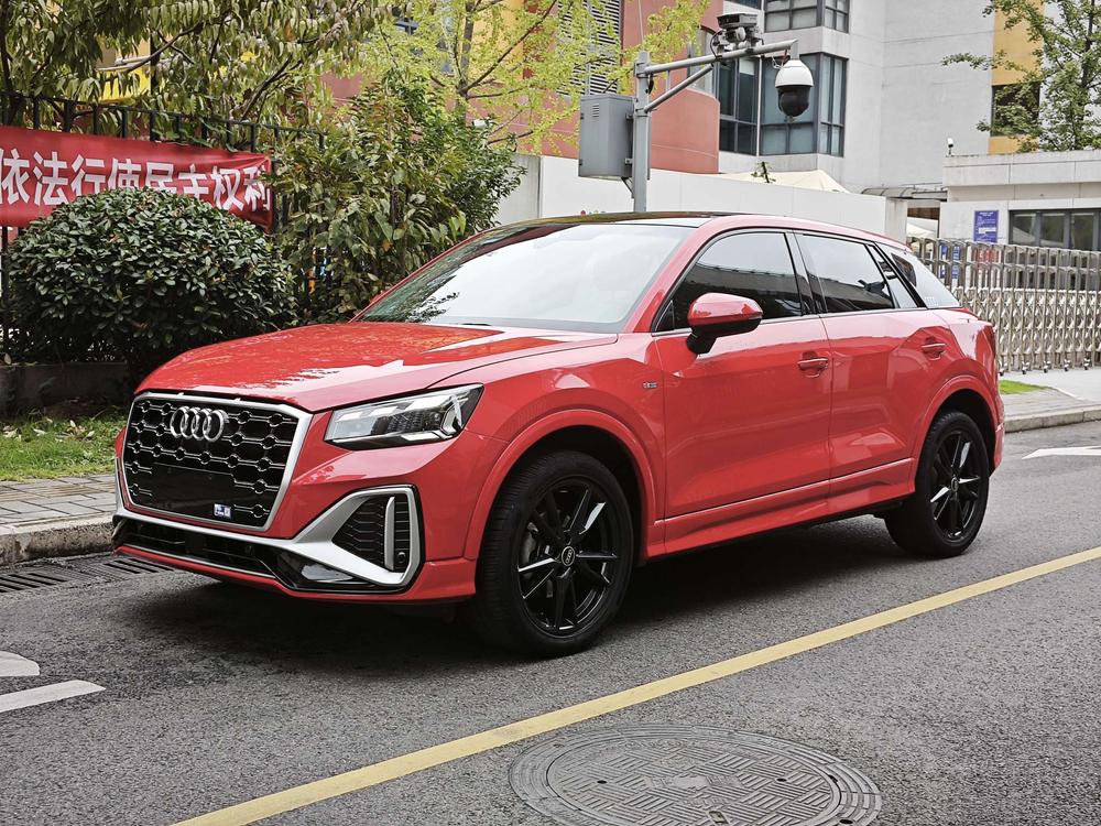Audi Audi Q2L