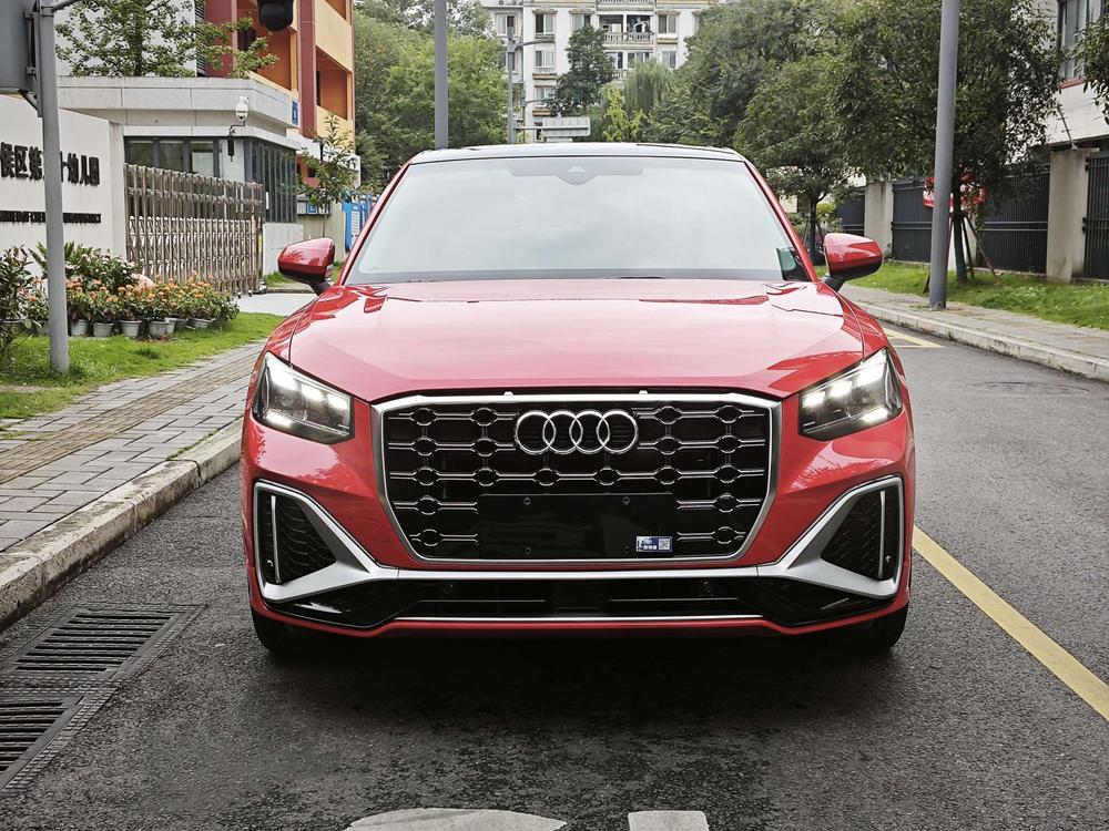 Audi Audi Q2L