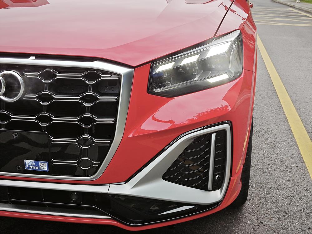 Audi Audi Q2L