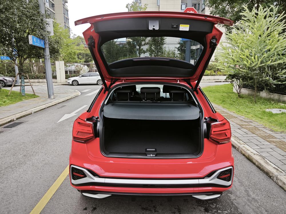 Audi Audi Q2L