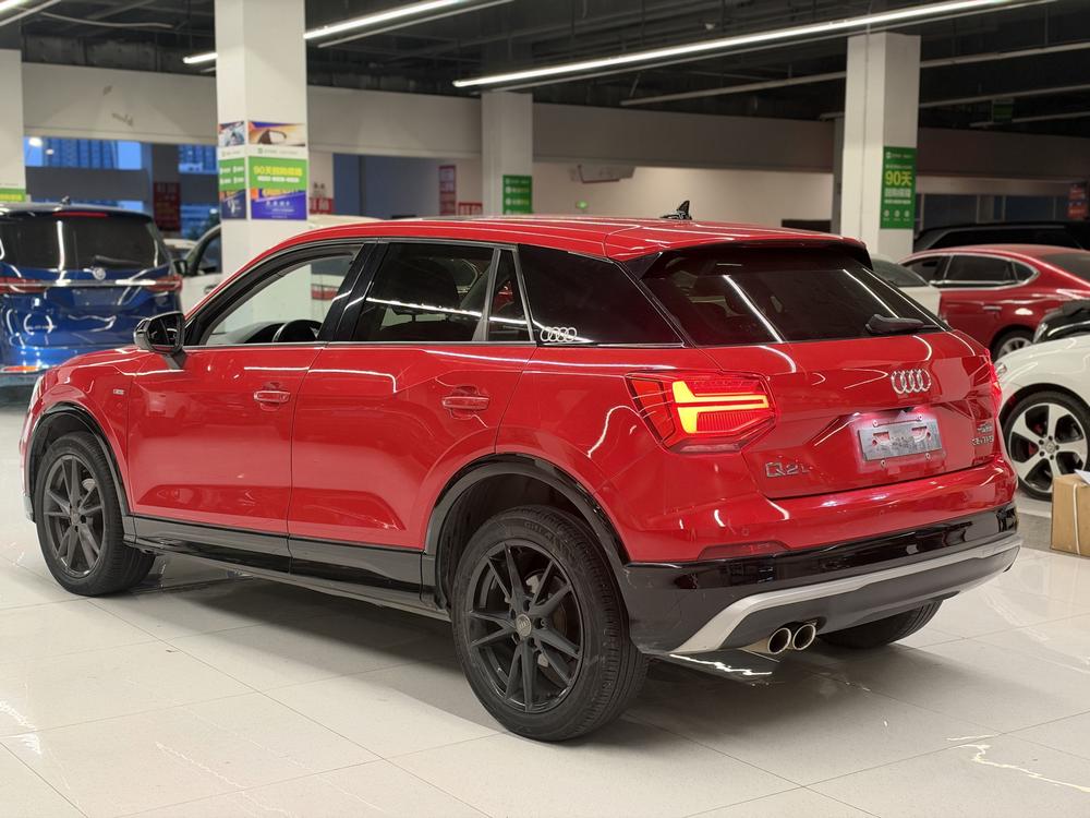 Audi Audi Q2L