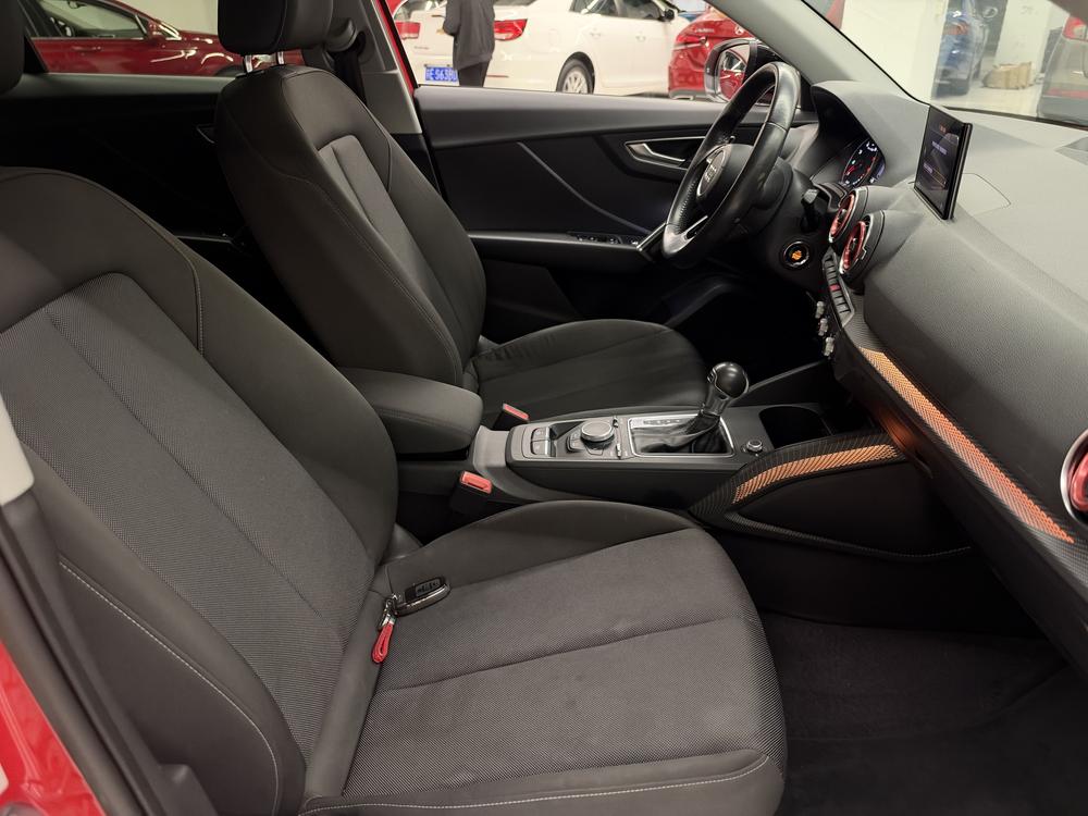 Audi Audi Q2L