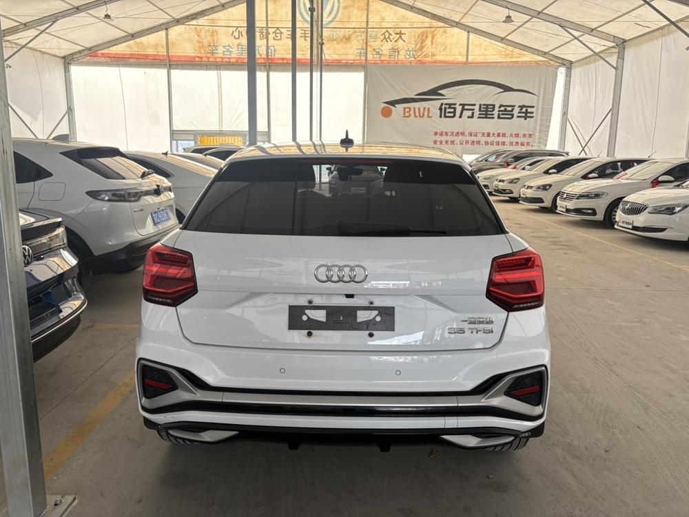 Audi Audi Q2L