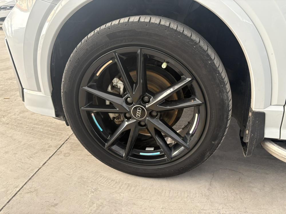 Audi Audi Q2L