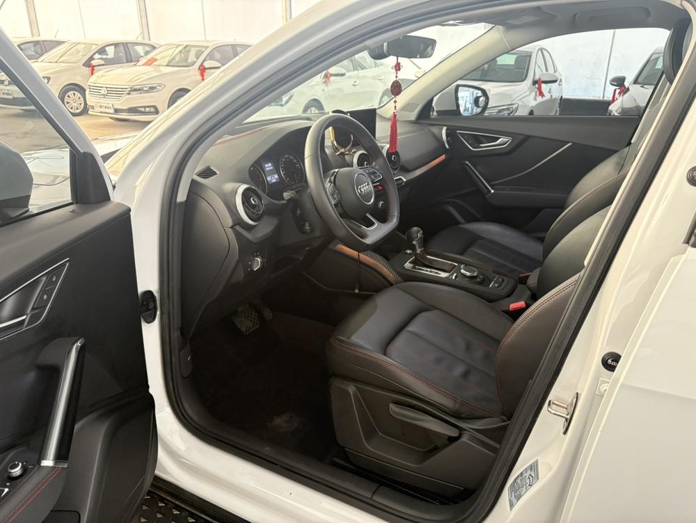 Audi Audi Q2L