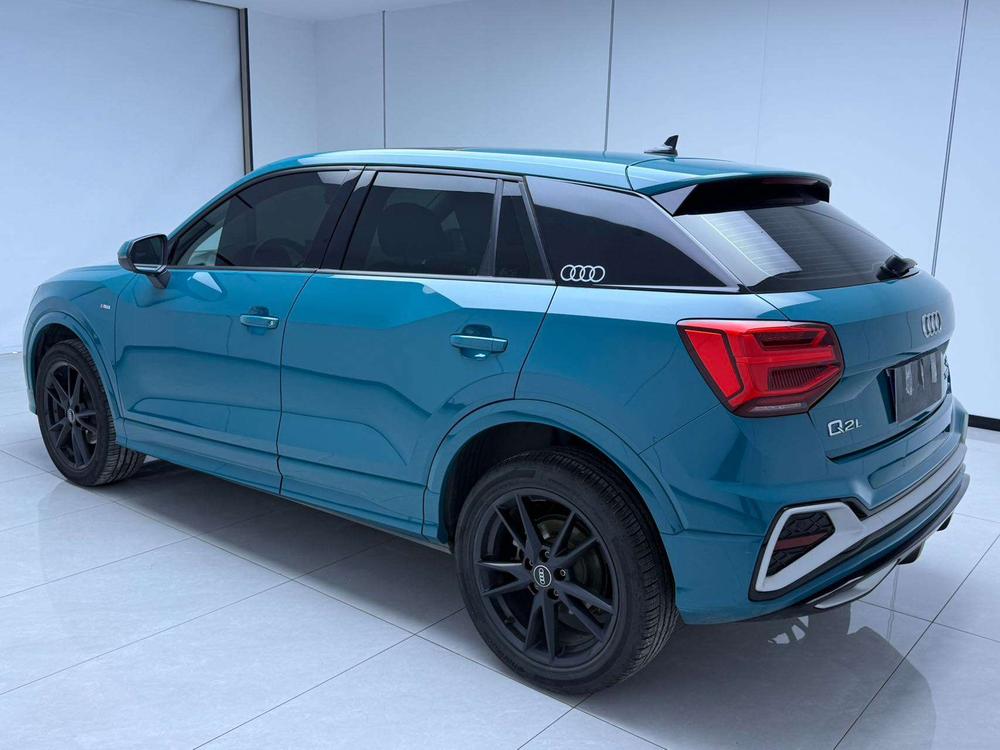 Audi Audi Q2L