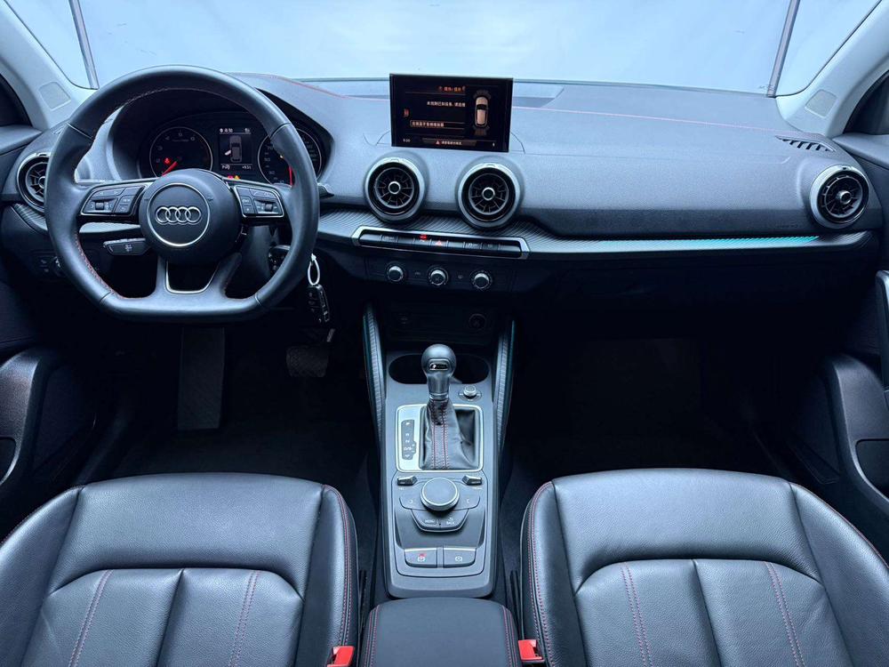 Audi Audi Q2L