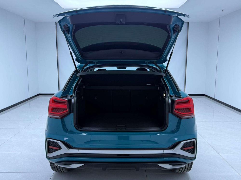 Audi Audi Q2L