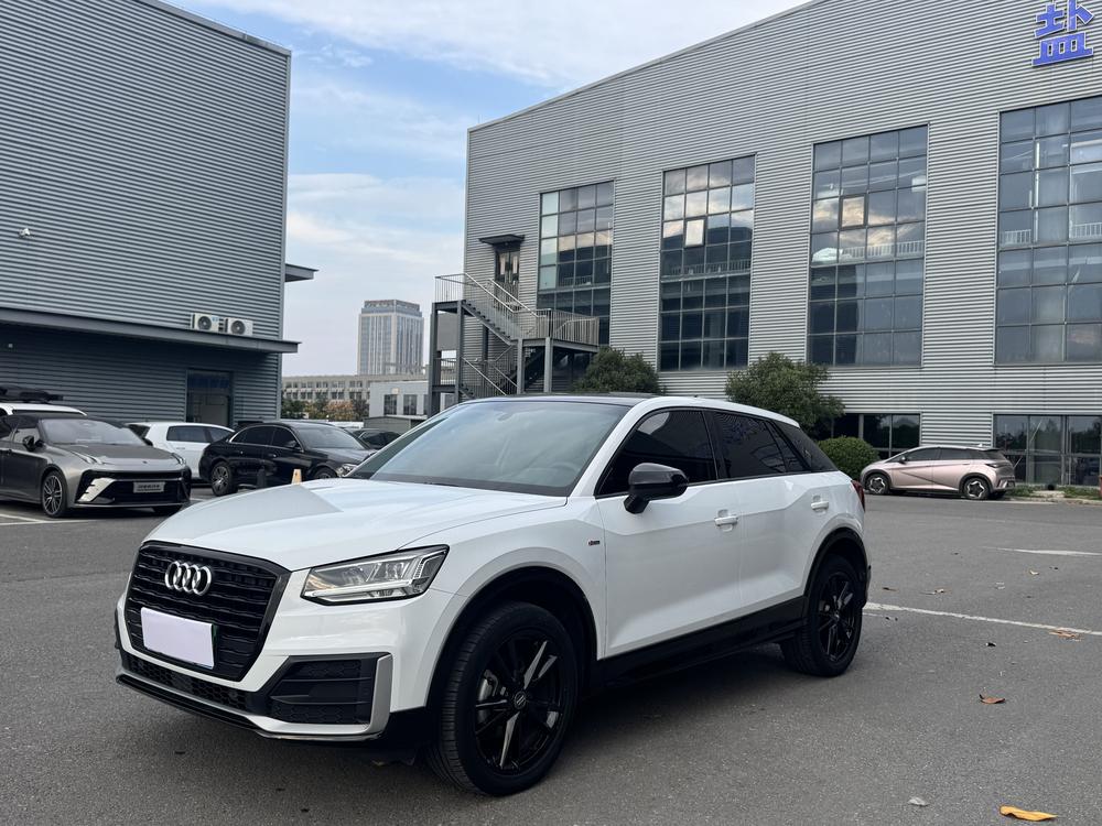 Audi Audi Q2L