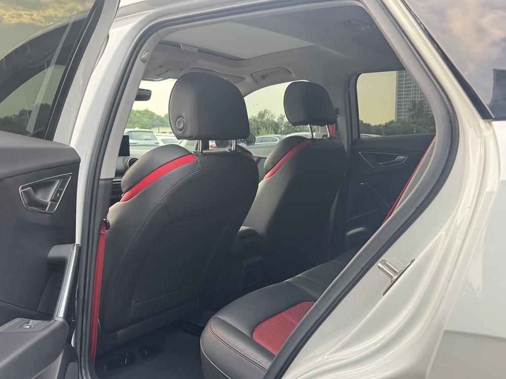 Audi Audi Q2L