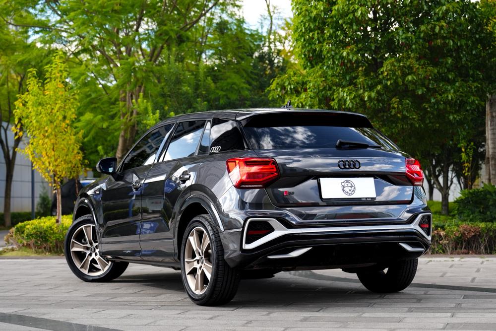 Audi Audi Q2L