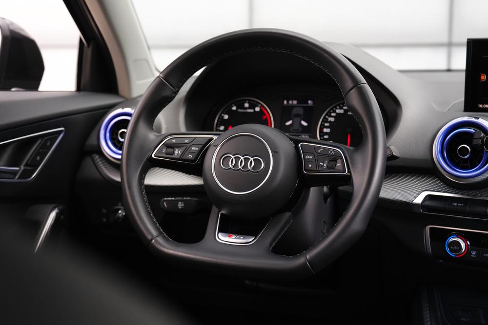Audi Audi Q2L