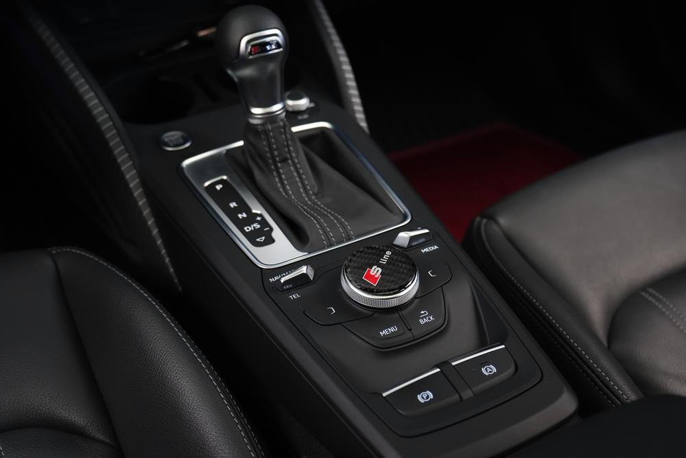 Audi Audi Q2L