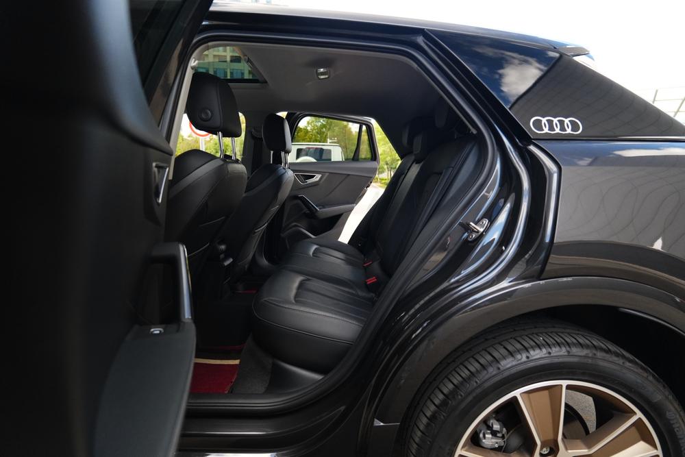 Audi Audi Q2L